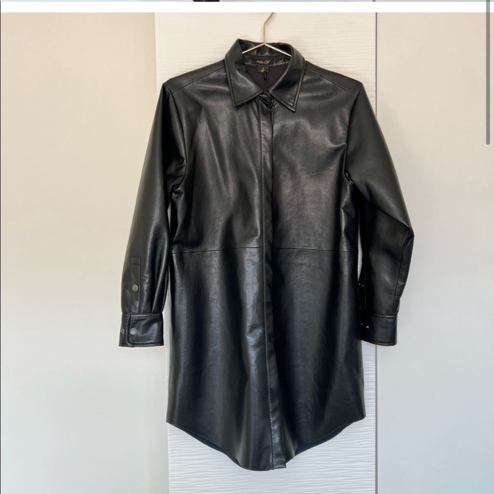 Black leather - Picture 3 of 12
